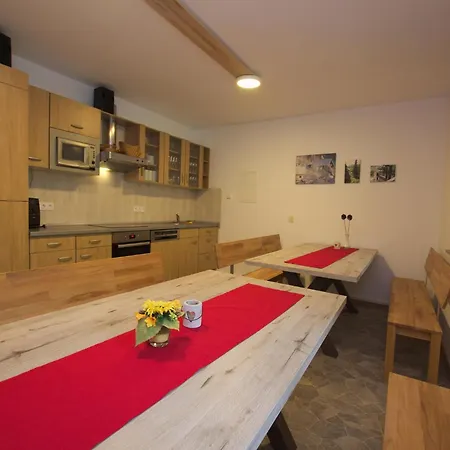 Im Haus Schiefertal, * Wieda
