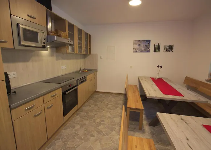 Im Haus Schiefertal, *
